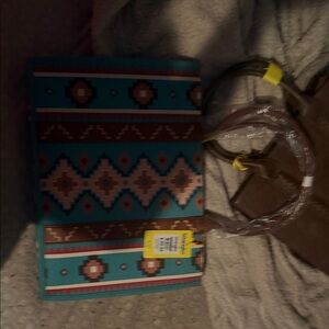 Wrangler Turquoise Aztec Pattern Shoulder Bag with Tan Accents